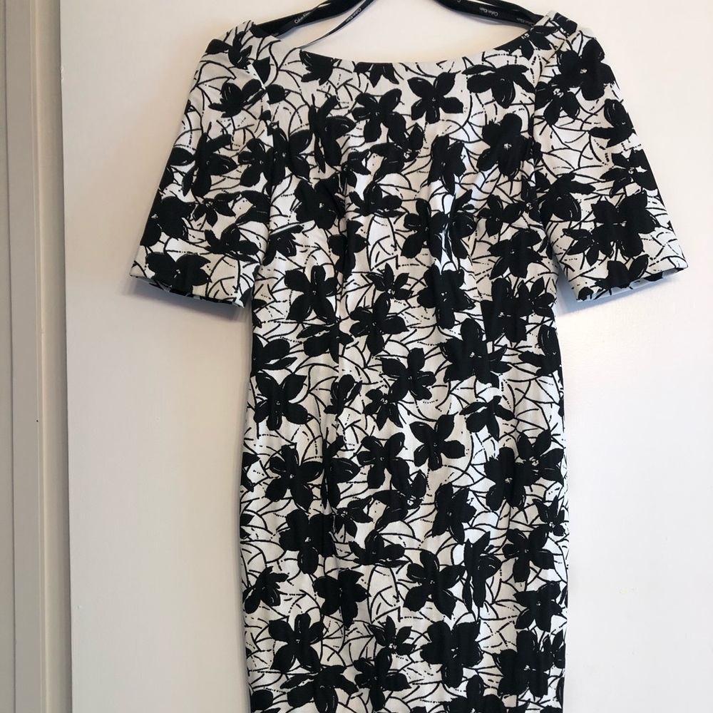 Dress - Picture 3 of 4